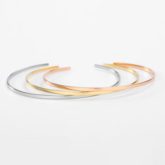 Vera Minimal Bangle