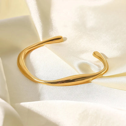 Victoria Irregular Bangle Bracelet