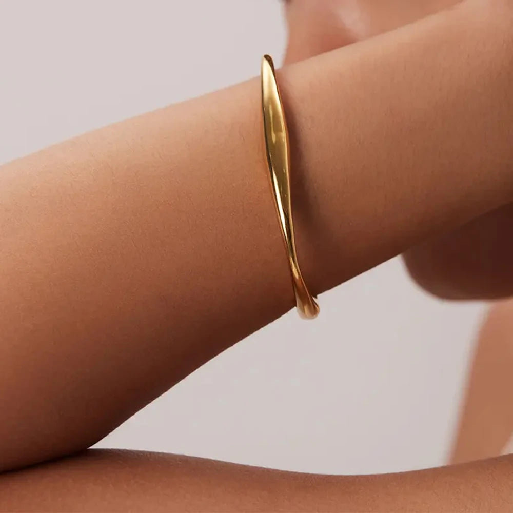 Victoria Irregular Bangle Bracelet